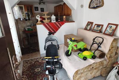 Casă cu 4 camere cu Teren 700 Mp în Zărnești - 11