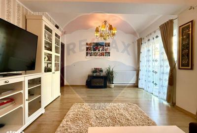 Apartament cu 3 camere decomandat, mobilat în Kamsas - 8
