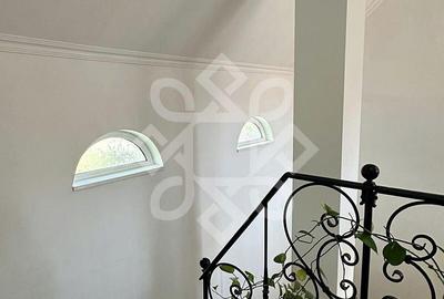 Casa cu 5 camere la curte comuna, ultracentral in Oradea - 16