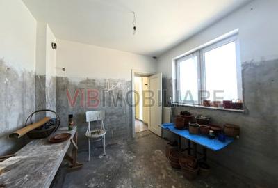 Vilă interbelică - 5 apartamente - curte privată - Strada Sirenelor - 15