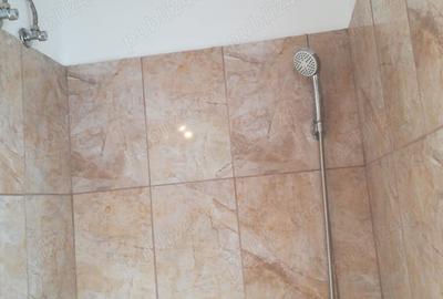 Spațiu comercial, de 70 mp, în Central - 6