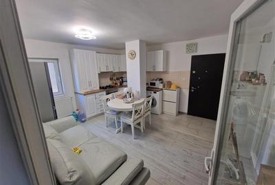 Apartament cu 2 camere decomandat în Micro 6 - 1