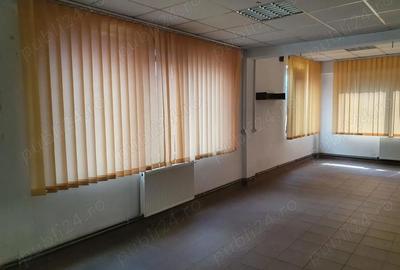 Spațiu comercial, de 52 mp, în 9 Mai - 1