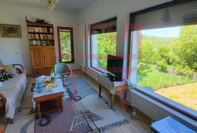 Casa nou construita Zimbor Chendremal cu 6.800mp teren panorama padure - 6