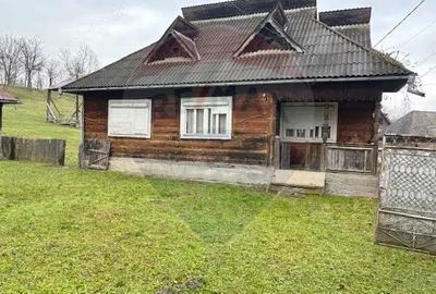 Casă cu 5 camere cu Teren 6328 Mp în Giulești - 6