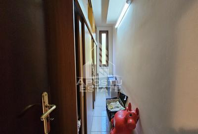 Casă cu 7 camere cu Canalizare în Ghioroc - 10