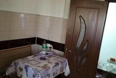 Vând apartament 2 camere - 4