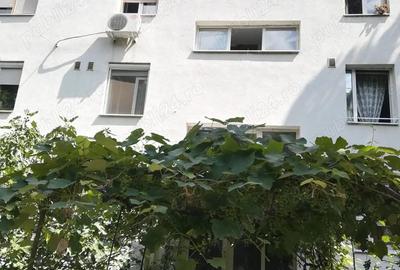 Apartament cu 3 camere decomandat în Titan - 1