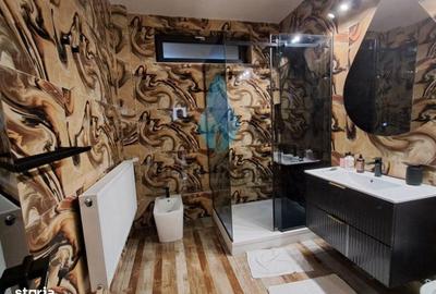 Casă cu 8 camere cu Canalizare în Viticultori - 4