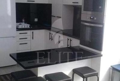 Apartament cu 3 camere semidecomandat, mobilat în Andrei Mureșanu