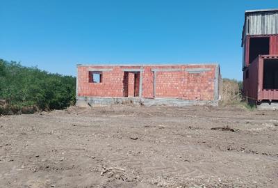 Casă cu 3 camere în Călugăreni - 1