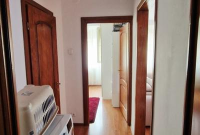 Apartament 3 camere – Aleea Postăvarul - 14