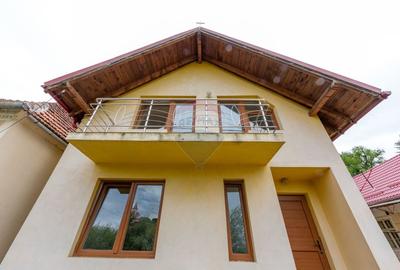 Proprietate compusa din doua case - zona linistita  155.000 euro - 1
