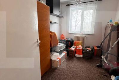 Apartament cu 3 camere semidecomandat în Central - 1