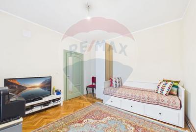 Casă cu 7 camere cu Teren 605 Mp în Snagov - 20