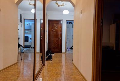 Apartament 3 camere, partial mobilat si utilat, pozitie excelenta - Lipovei - 16