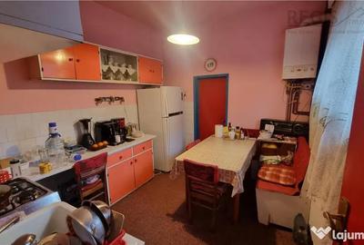Casă cu 5 camere cu Teren 240 Mp în Zizin - 5
