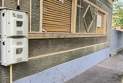 Casa de vanzare in Iosia nord , la 15 de centrul orasului mers pe jos. - 4