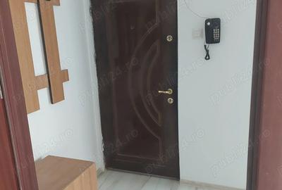 Apartament cu 2 camere semidecomandat în Brazda lui Novac
