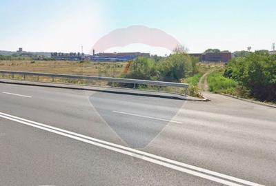 Teren intravilan de 4654 mp, în Central - 4