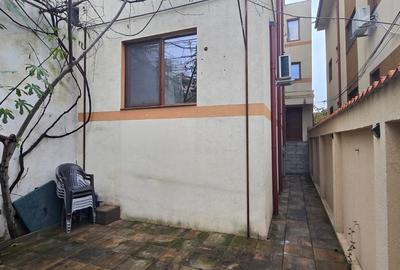 Delfinariu - ap. 2 camere, decomandat, complet mobilat - utilat, parter inalt - 12