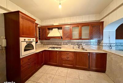 Casă cu 5 camere cu Canalizare în Ultracentral - 8