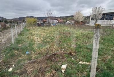 Teren de 721 mp, în Central - 1