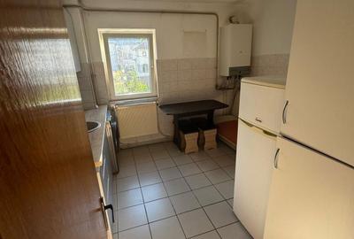 Apartament cu 2 camere decomandat în Central - 2