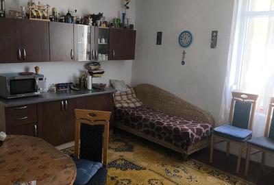 Casă cu 6 camere cu Teren 1892 Mp în Central - 4