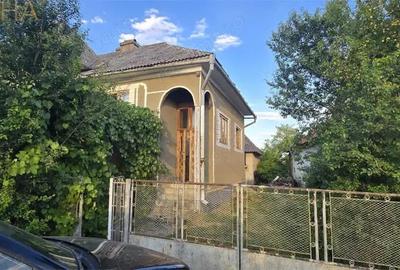 De vanzare apartament la casa in Chintelnic