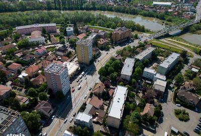 Spațiu comercial, în Romanilor - 2