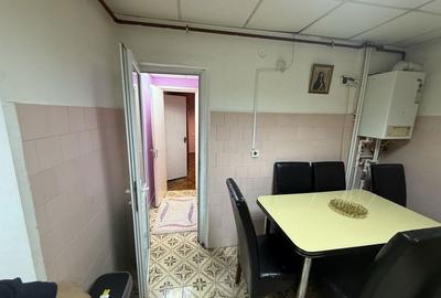 Apartament cu 2 camere decomandat în Uiești - 4
