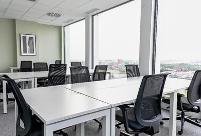Spa?iu de birou tip open-plan pentru 10 persoane in Regus Vox Tech