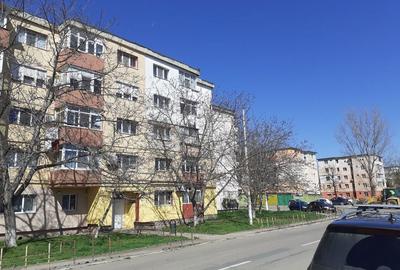 Spațiu comercial, în Est - 4