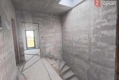 Triplex ultramodern cu 5 camere si 2 bai, in localitatea Timisoara - 15