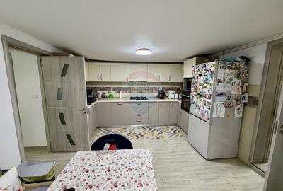 Casă / Vilă cu 4 camere de vânzare în zona Central - 22