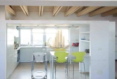 Apartament cu 4 camere decomandat, mobilat în Complex Studențesc