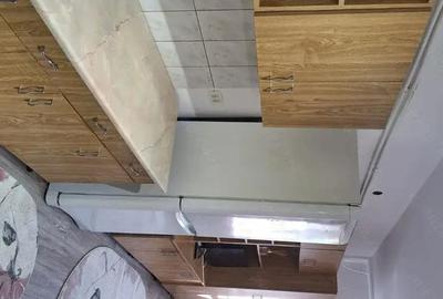 Garsonieră decomandată în Central - 2