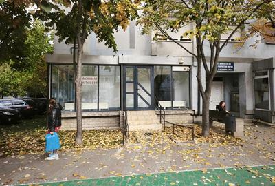 Spa?iu comercial de inchiriat 58 m2, pozi?ie excelenta, toate utilita?ile! Spa?iu comercial de inchiriat 58 m2, pozi?ie excelenta, toate utilita?ile! - 1