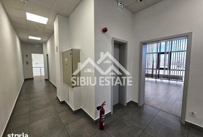 Spațiu comercial, de 580 mp, în Central - 12