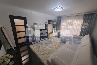 Apartament cu 3 camere decomandat, mobilat în Galata