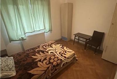 3 camere decomandat cu centrlala str Felix - 3