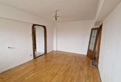 Apartament cu 3 camere semidecomandat în Central - 8