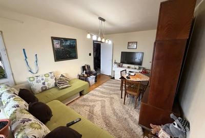 Apartament cu 3 camere decomandat în Steaua