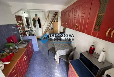 Apartament cu 2 camere decomandat în C5 - 6