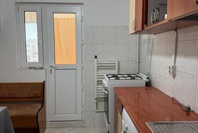 Apartament cu 2 camere decomandat, mobilat în Apărătorii Patriei - 7