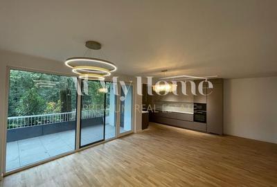 Apartament cu 4 camere decomandat, mobilat în Băneasa