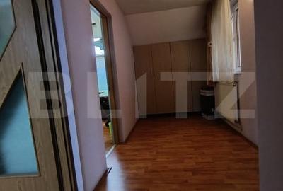 Casa de vanzare, cu 5 camere si un teren de 600 mp, zona ultracentrala Casa de vanzare, cu 5 camere si un teren de 600 mp, zona ultracentrala - 14