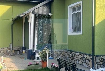 Casă individuală cu 4 camere cu Canalizare în Centrul Civic - 2