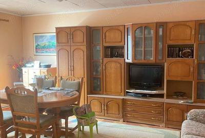 Apartament cu 4 camere decomandat în Central - 2